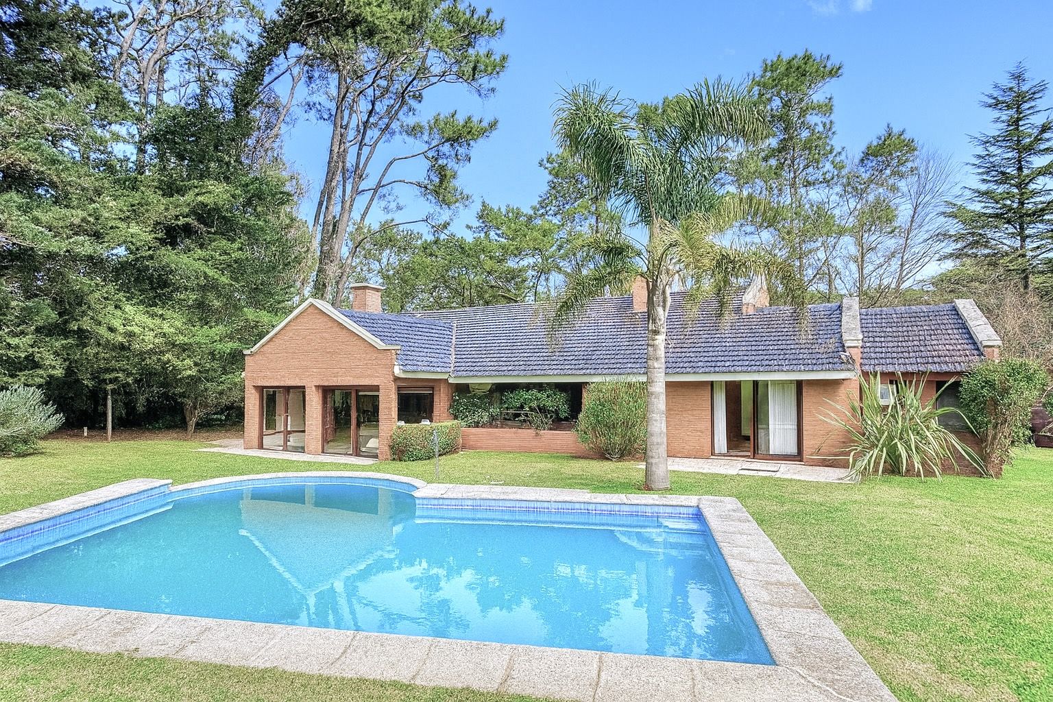 gal 16 pinares barra