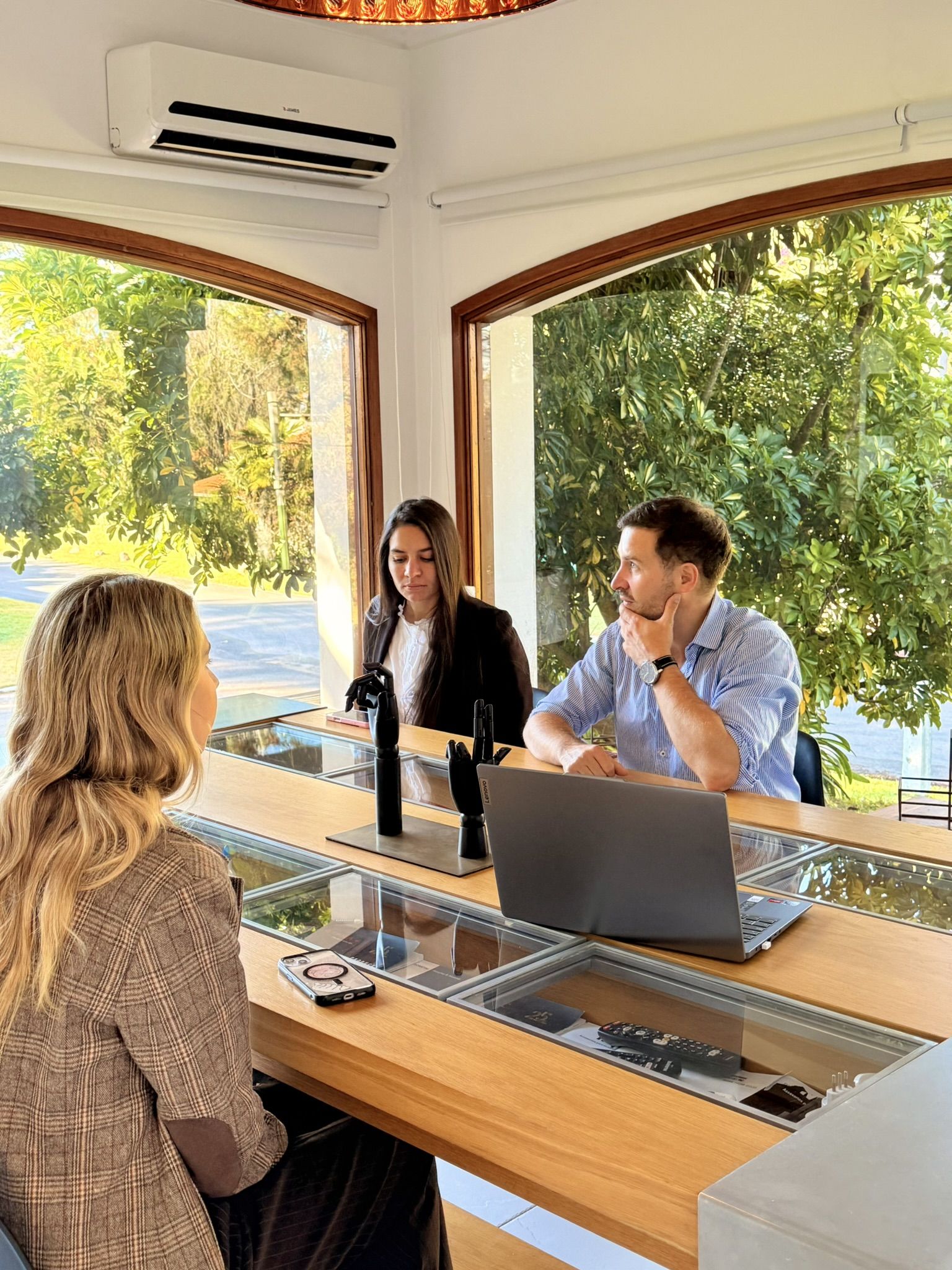 gal 19 equipo reunion